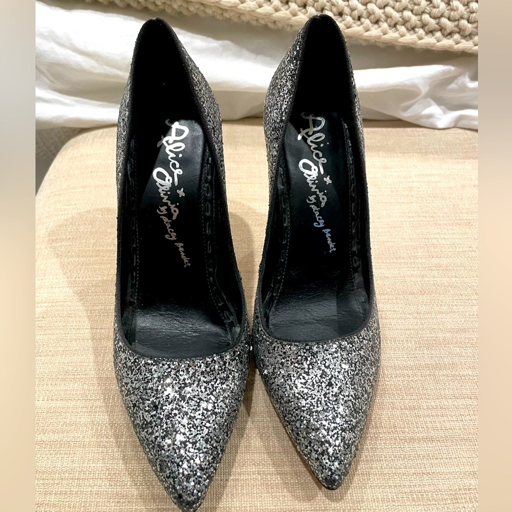 Alice+Olivia - Black and Silver Sparkle Pumps